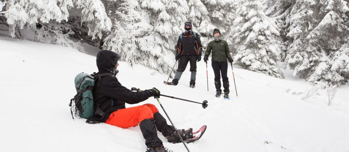 Snowshoeing tour to the Naskalat Peak