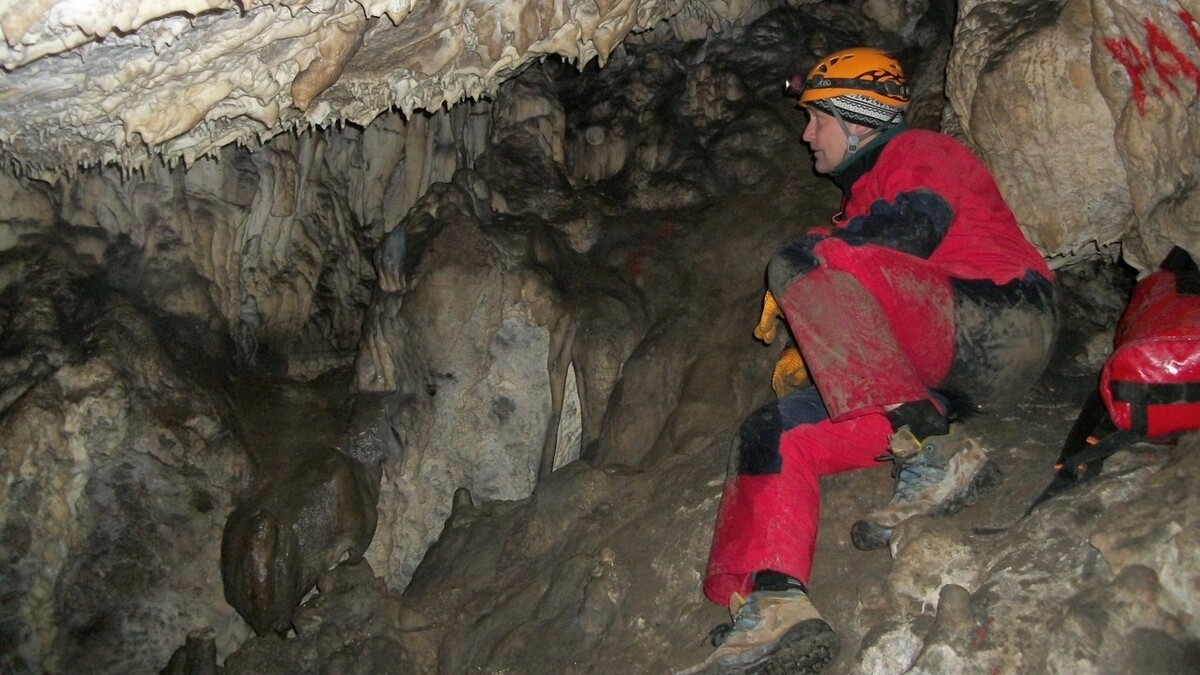 Látogatás a Tósaroki-barlangba