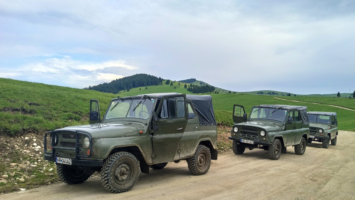 Off-road hiking with vintage cars