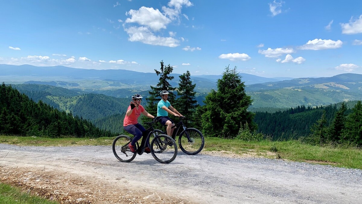 Tură e-bike în Munții Harghita